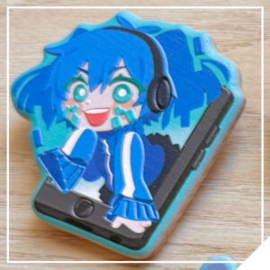 PREORDER // Ene - Embossed Beechwood Pin